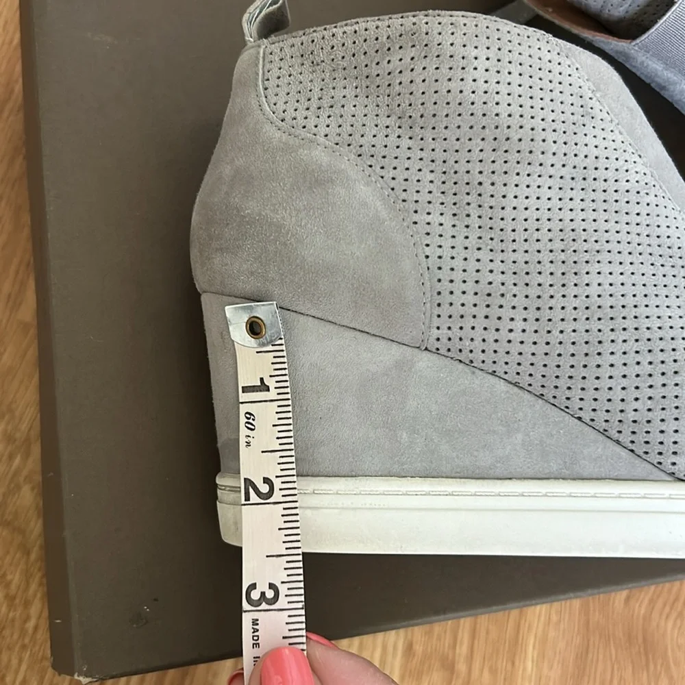 Linea Paolo Women's Gray Wedge Sneaker shoe size 8.5